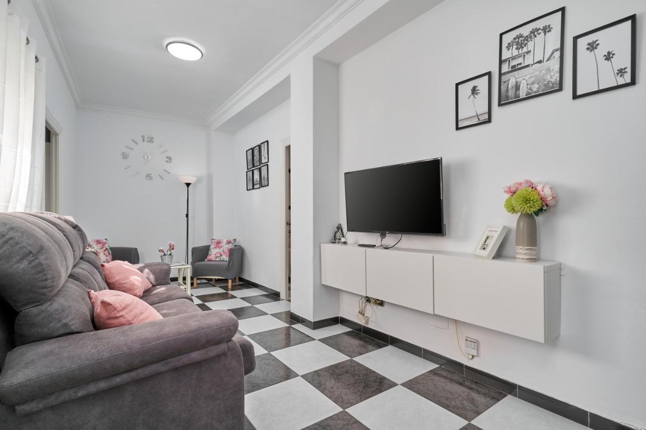 Casa Carmen Apartment เนร์คา ภายนอก รูปภาพ