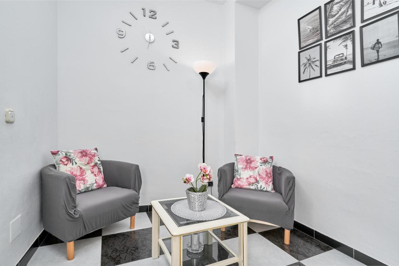 Casa Carmen Apartment เนร์คา ภายนอก รูปภาพ
